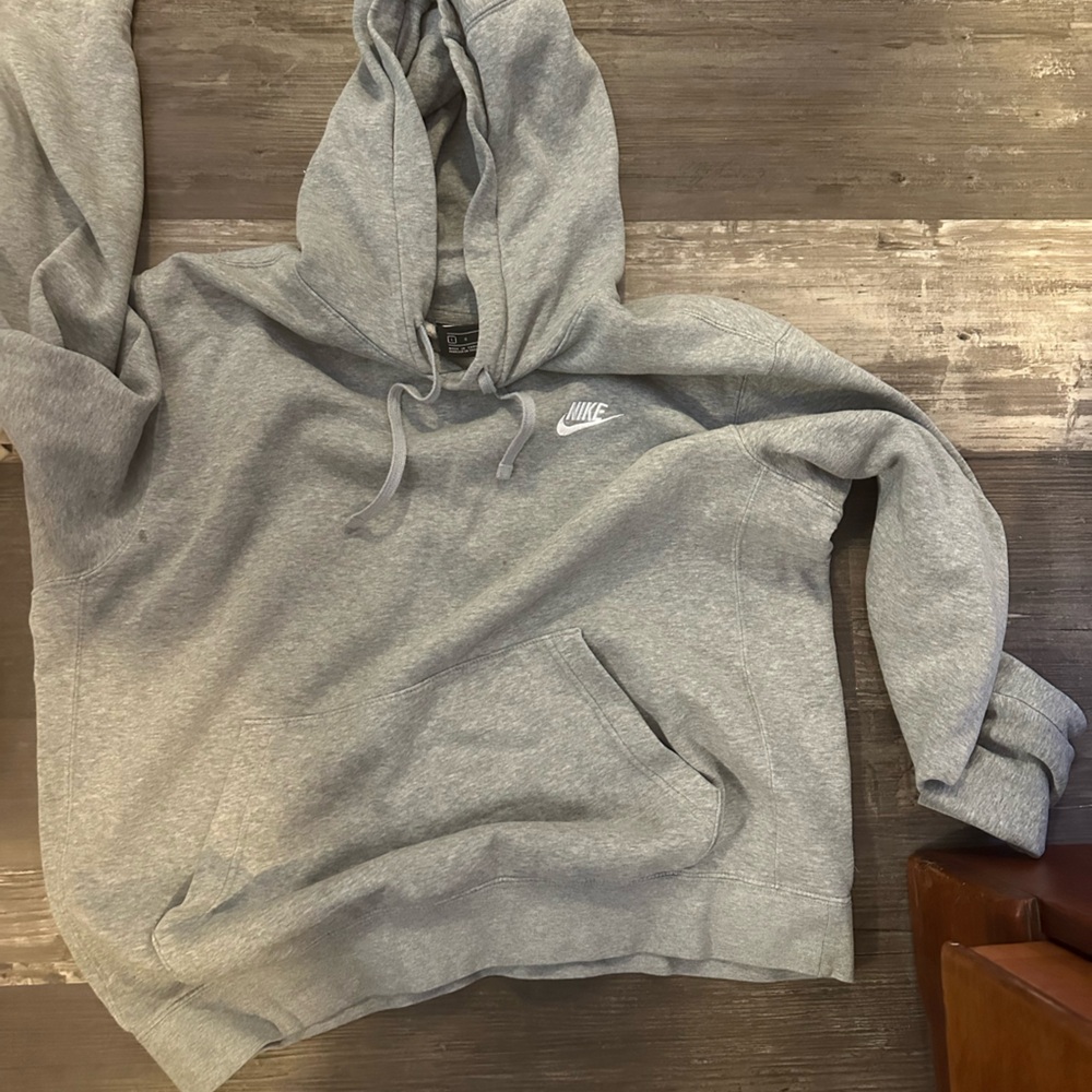 Men’s Nike hoodie